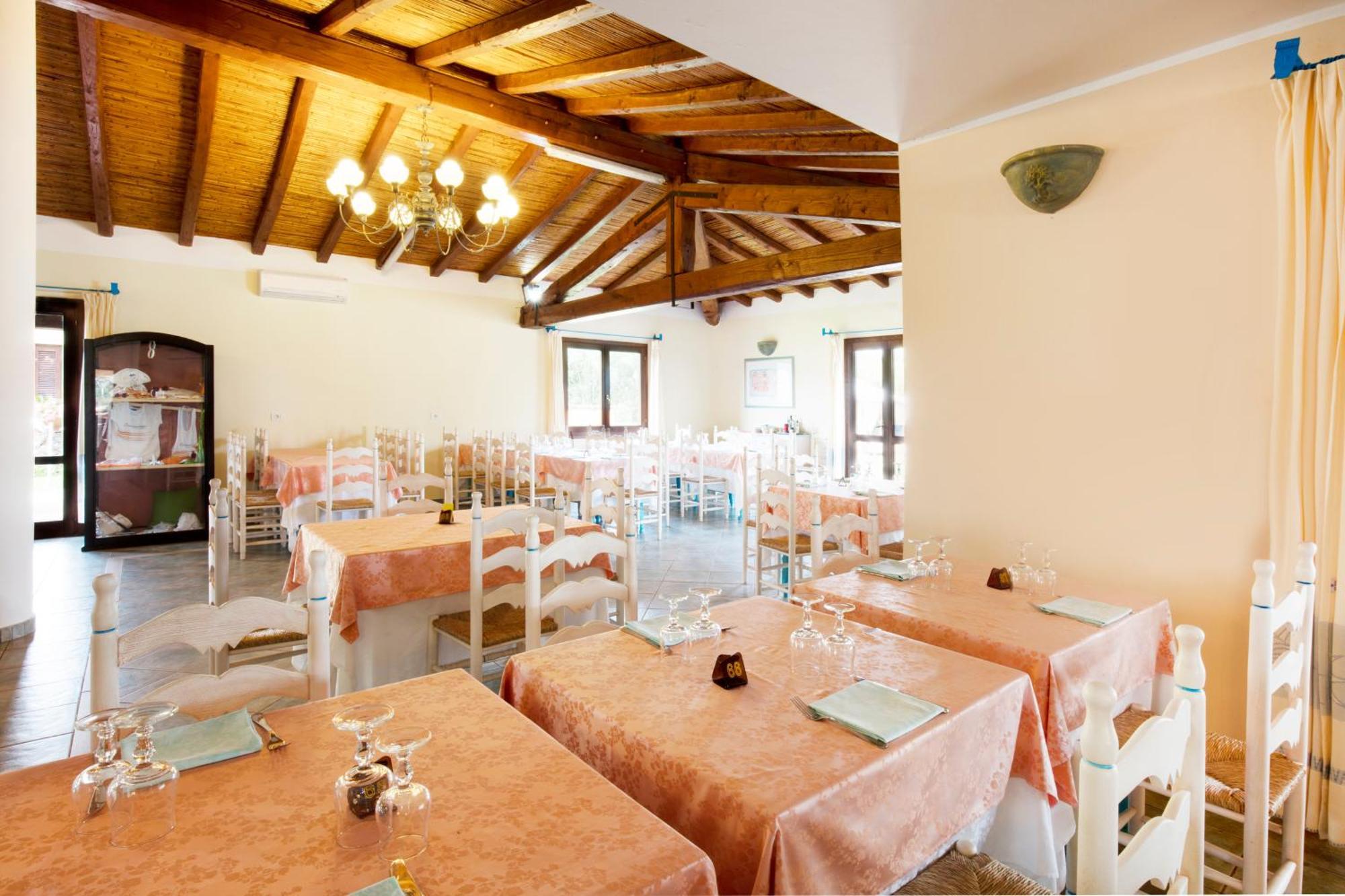 Li Suari Club Village San Teodoro  Eksteriør billede