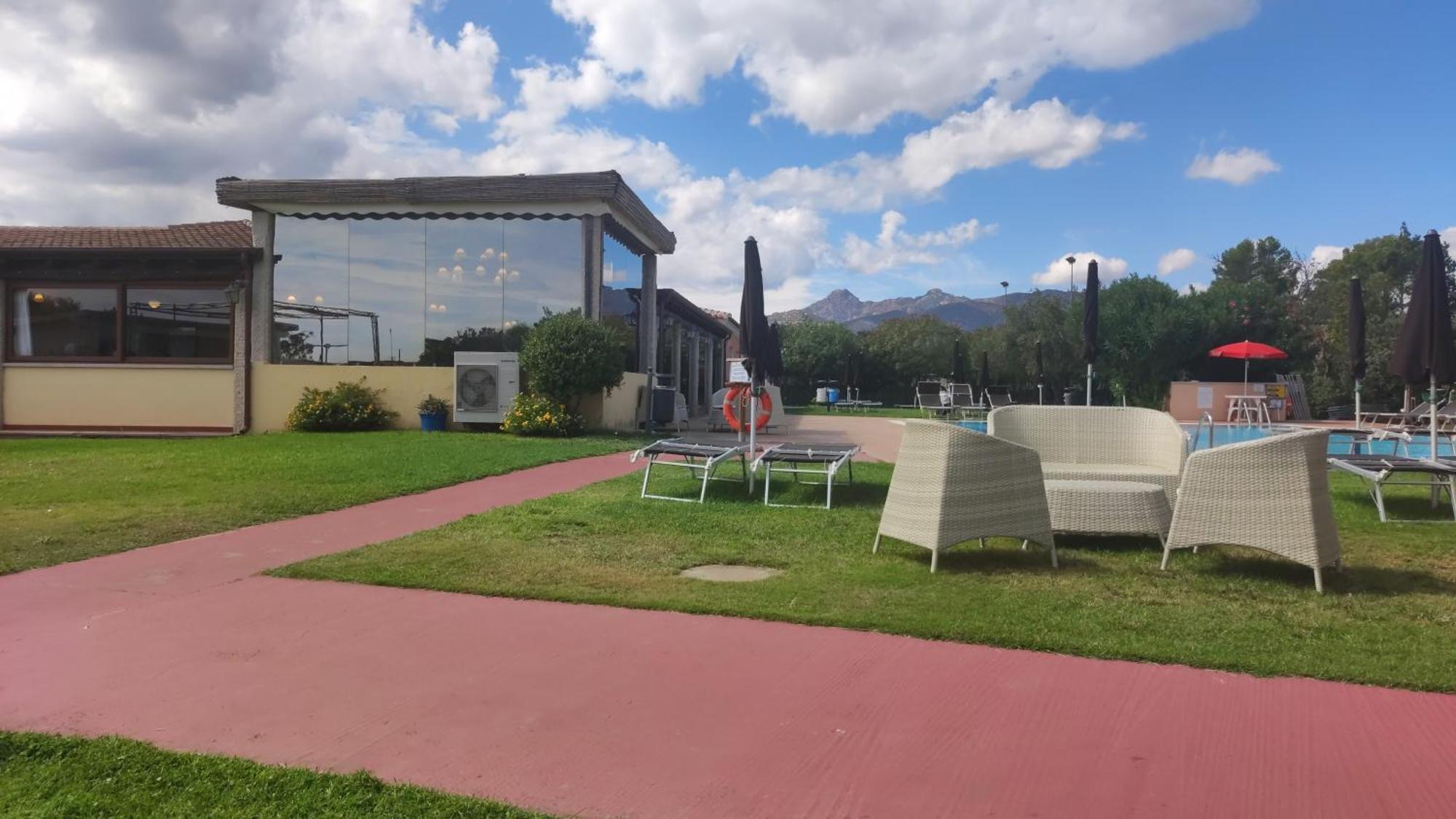 Li Suari Club Village San Teodoro  Eksteriør billede