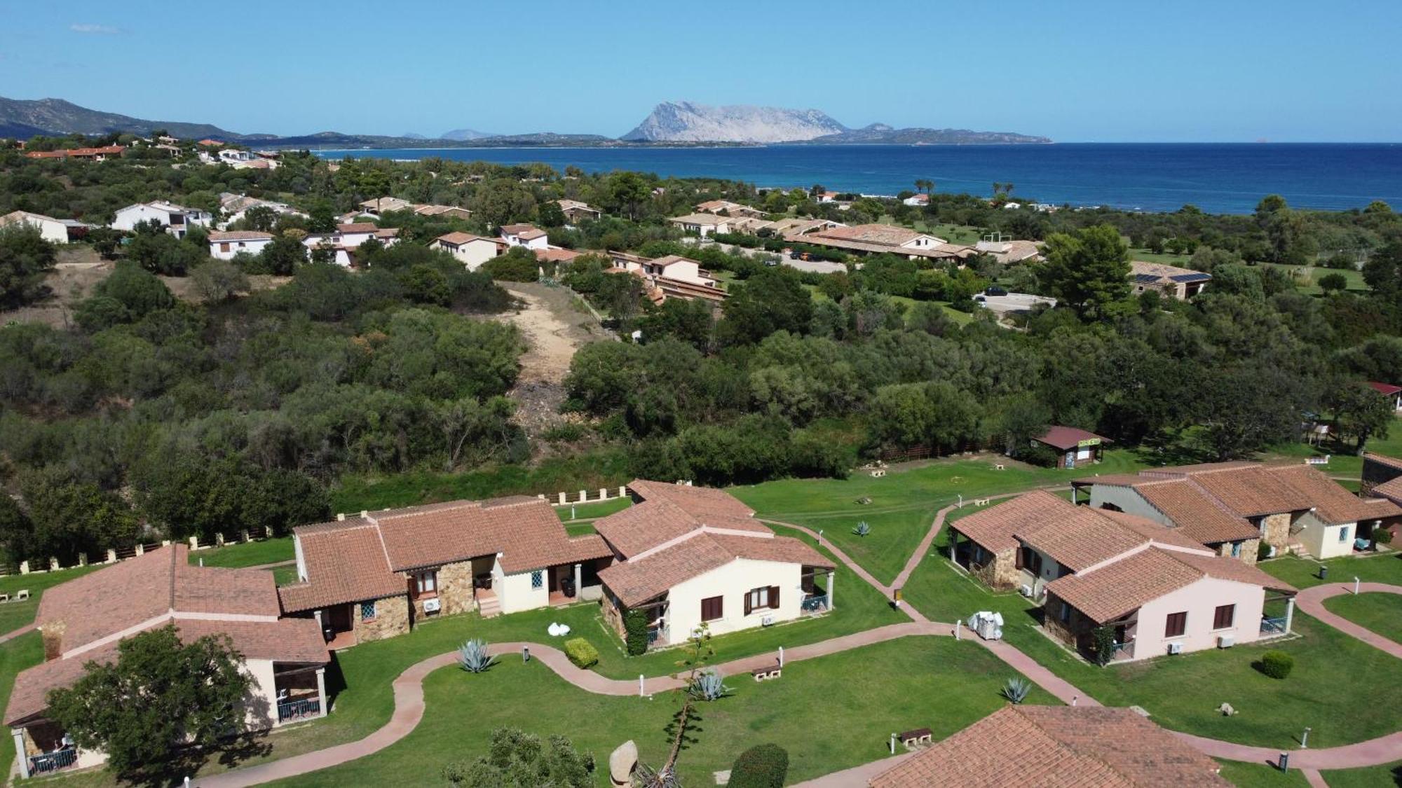 Li Suari Club Village San Teodoro  Eksteriør billede